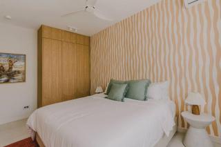 Tamarin Sunset Beach IV - 2