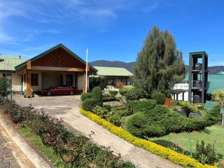 Tea Bush Hotel - Nuwara Eliya - 0