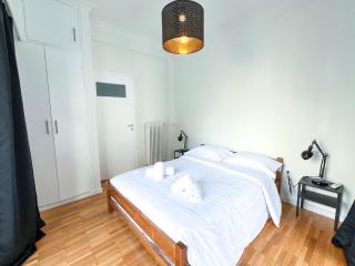 Family Two Bedroom Apartment Benaki - 6