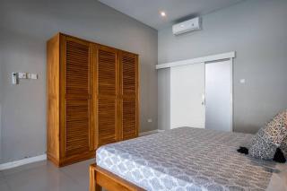 Spacious Two Bedroom Modern Tropical Home - Sanur - 5