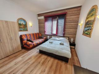 Central 1-BR Apartment - Sofia - 0