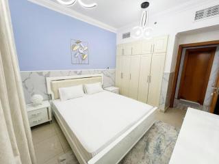 Float Over Marina in This Charming 2 BR w Sea View - Dubai - 5