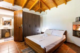 Petalidi Stone House with garden near the beach - Petalidhion - 2