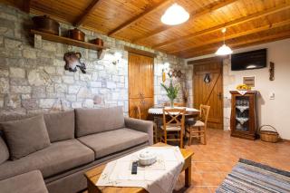 Petalidi Stone House with garden near the beach - Petalidhion - 6