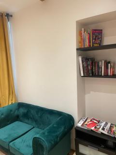 Superbe Studio Montmartre, rue des Abbesses - París - 1