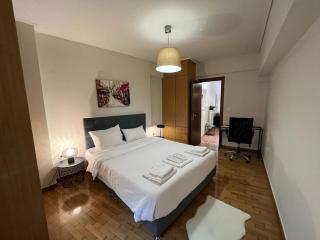 Modern Ground Flr 1 bdr flat with veranda and Parking - Atene - 0