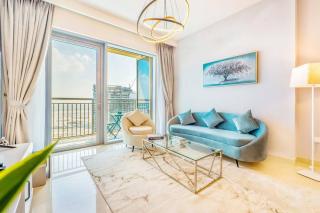 Stunning 1BR Apartment at Harbour Views Dubai Creek - Dubai - 9