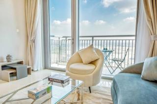 Stunning 1BR Apartment at Harbour Views Dubai Creek - Dubai - 6