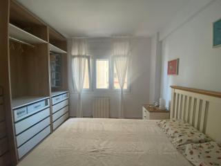 GATU Villa Dante Playa Victoria Parking gratuito, "preferente para mayores de 25 años y familias " - 5