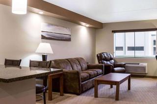 Baymont by Wyndham Jamestown Conference Center & Water Park - Jamestown - 3