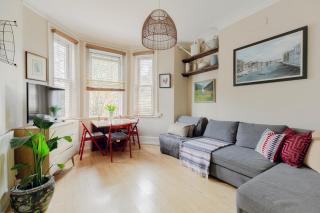 Artistic Pied-à-Terre, Steps from the Tube, Moments from London's Heart - Londra - 5