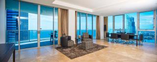 Hilton Surfers Paradise Hotel & Residences - 0