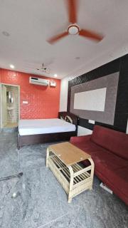 MR.WHITE PRIME RESIDENCY - Chennai - 8