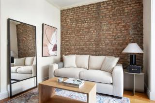 West Village 1br w wd nr restaurants cafes NYC-1033 - 9