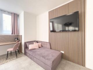 Krems Bahnhof Deluxe Rooms - near Danube River - Krems an der Donau - 3