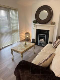 Cosy 2 Double Bed Apartment - Swords - 7