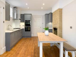 Beach View House - Margate - 6