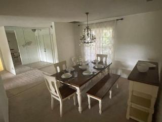 Pool home, close to beach, 3 bedroom/2 bathroom, lakeview - Naples - 7