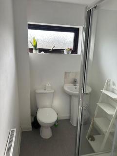 3 Bed House with free parking - 1