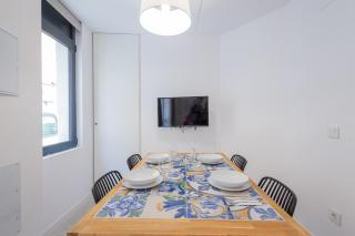 FLORIT FLATS - Ceramic Homes - 4 Guest - AC WiFi - Near Sorolla Train Station - 1
