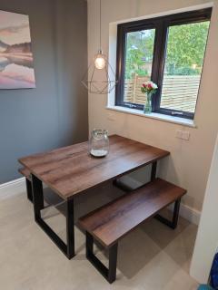 Newly renovated 2-bed bungalow - Bath - 3