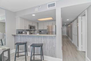 Newly Renovated, Oceanfront, 2 Bedroom Suite - Atlantica 452 - Myrtle Beach - 4