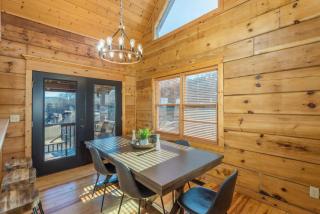 Views ~ Hot Tub~ 2 Decks~Pool Table~GameRoom~Cabin - Swiss - 1