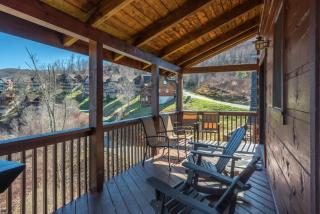 Views ~ Hot Tub~ 2 Decks~Pool Table~GameRoom~Cabin - 9