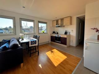 Quiet Garden-View Studio Apartment - 3