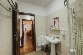 Casa de Vinuri Vranceana - 8