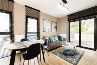 Modern Beige and Grey 3city Studio in Gdynia by Noclegi Renters - Gdynia - 9