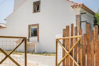 Casa da Figueira - Pool and Lounge - 9