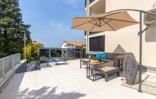 3 Bedroom Nice Apartment In Crikvenica - Crikvenica - 3
