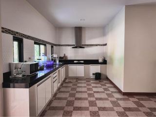 Manee Poolvilla - Khanom - 2