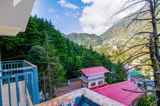 Greenwoods Inn Mcleodganj #Parking #lift #All Balcony Rooms #Rooftop Terrace #Prime Location # Close to the Triund Trek Point 400 Mtr Head - 8