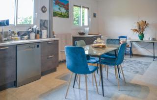 Cozy Home In Saint Saud Lacoussière - 4