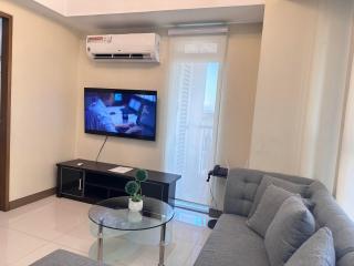 Premium Executive Suite at Venice Luxury Residences - Manila - 3