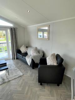 Modern homely Chalet in Tuxford - Askham - 2
