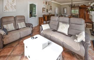 Nice Home In Entraigues-Sur-La-Sorg - 5