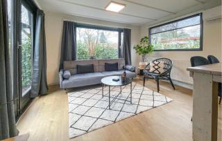 1 Bedroom Cozy StaCaravan In Putten - Putten - 9