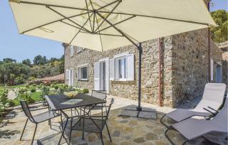 Gorgeous Apartment In Ogliastro Marina - Castellabate - 9