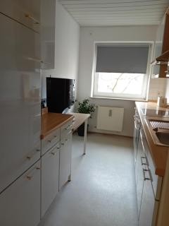 3 Zimmer-Küche- Balkon-Parkplatz - 5