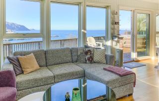 2 Bedroom Lovely Home In Raudeberg - Raudeberg - 7