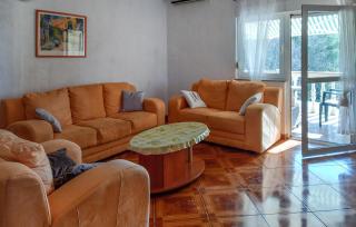 Nice Apartment In Starigrad Paklenica - 7