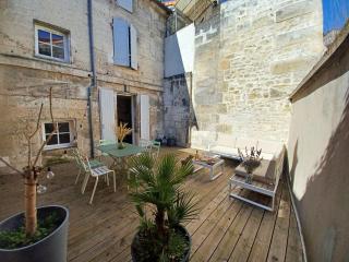 Maison très agréable et calme avec terrasse en centre ville - Angoulême - 9