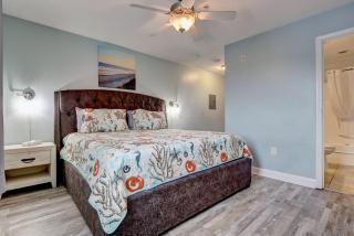 Unit 10 at Tiffany's - Surf City - 8