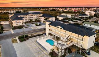 Unit 10 at Tiffany's - Surf City - 1