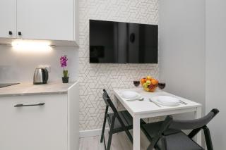 Charming Studios in the center of Lodz by Noclegi Renters - Łódź - 7