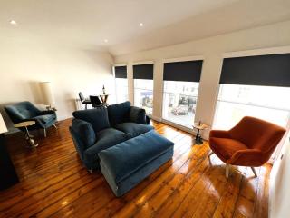 Cross Street Apartment - 8