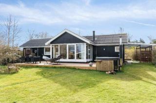 Cozy Cottage With Wilderness Bath - Føllenslev - 7